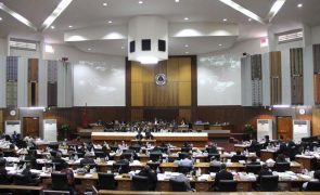 Comissão parlamentar timorense defende formação em direito no estrangeiro