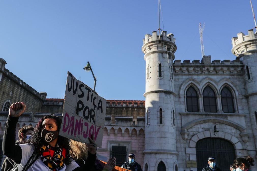 Câmara de Lisboa aprova voto de pesar pela morte do recluso Danijoy Pontes