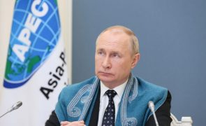 Putin acusa ocidentais de agravarem tensões na Ucrânia e no Mar Negro