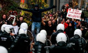 Covid-19: Incidentes durante protesto em Bruxelas levam a 44 detenções