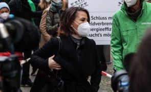 Annalena Baerbock, dos Verdes, vai ser a próxima MNE da Alemanha