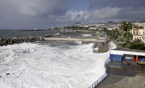 Capitania do Funchal prolonga aviso de agitação marítima até às 24:00