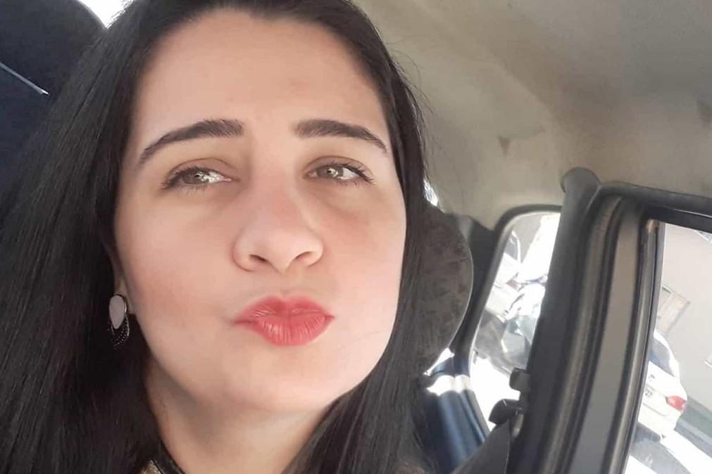 Mulher que esventrou amiga grávida condenada a 56 anos de prisão