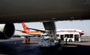 Companhia aérea angolana suspende ligações a África do Sul, Moçambique e Namíbia