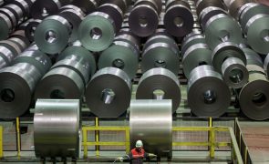 Escassez de materiais na indústria alemã agrava-se em novembro