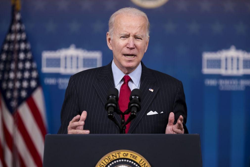 Covid-19: Joe Biden diz que não há 