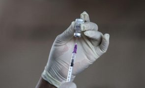 Covid-19: Portugal entrega à Guiné-Bissau mais 100 mil vacinas