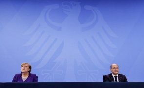 Olaf Scholz substitui hoje Angela Merkel como chanceler da Alemanha