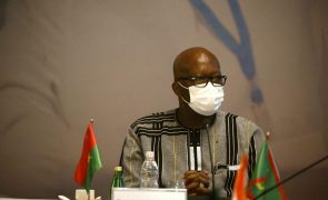 Presidente do Burkina Faso anuncia demissão do Governo