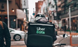 Trabalhadores da Uber ou da Glovo vão ter mais direitos laborais