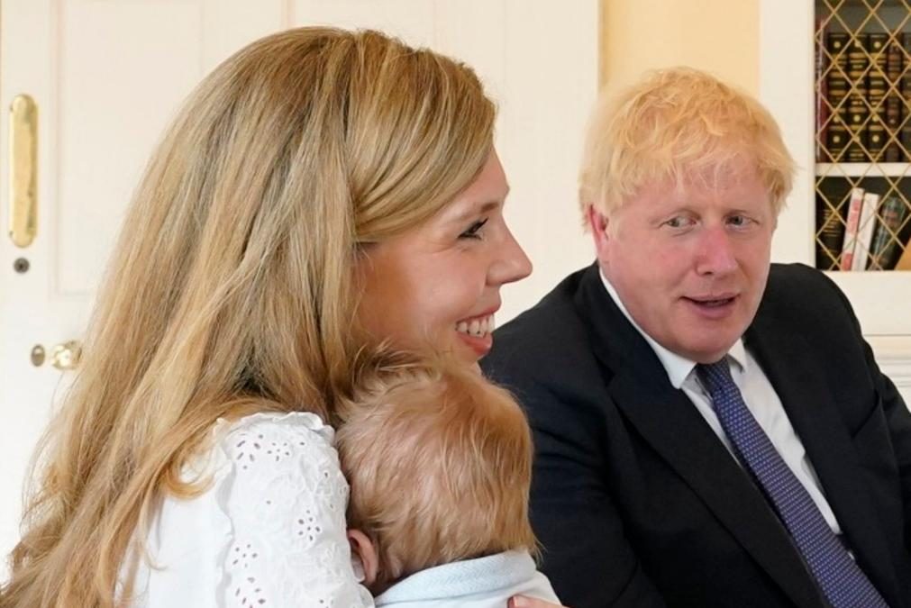 Boris Johnson e Carrie Johnson anunciam nascimento de segunda filha