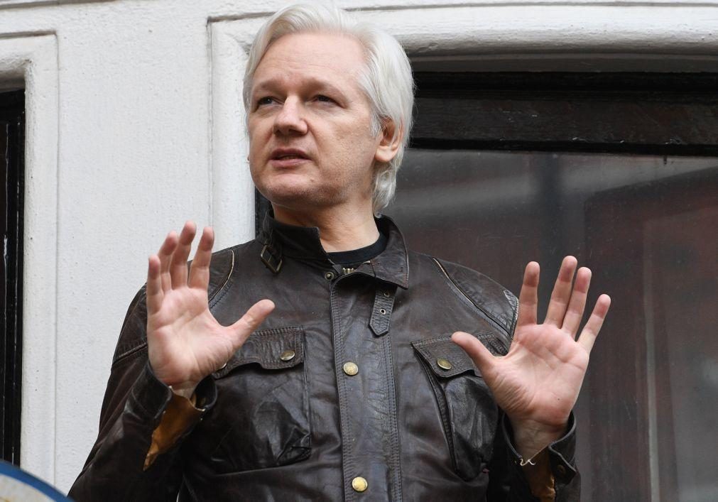 WikiLeaks: Tribunal britânico autoriza extradição de Assange para os EUA