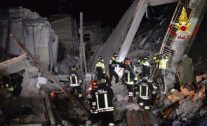 Autoridades italianas corrigem balanço de desabamento de edifício para três mortos