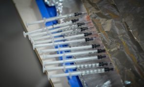 Covid-19: UE partilha vacinas com Leste e primeiras vão de Portugal para Arménia