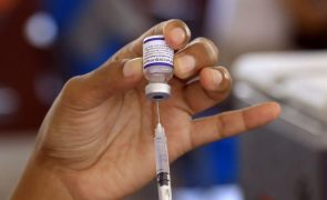 Covid-19: Cabo Verde inicia vacinação de 60 mil crianças e adolescentes em 16 dezembro