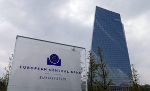 BCE acredita que inflação estabilizará nos 2% no médio prazo