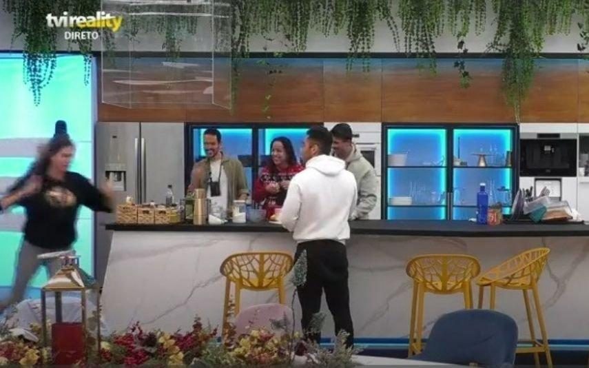 Big Brother: Houve beijos na boca e... foram surpreendentes