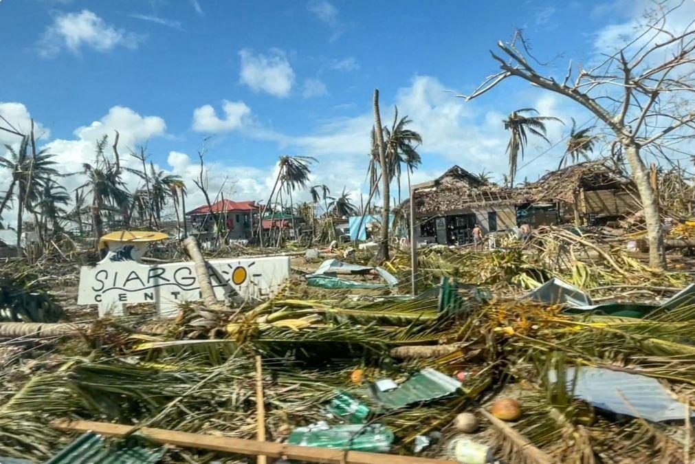Tufão Rai nas Filipinas causou já pelo menos 146 mortos [vídeo]