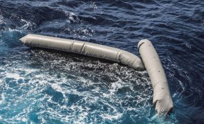 Migrações: Três pessoas morreram após naufrágio ao largo de ilha grega