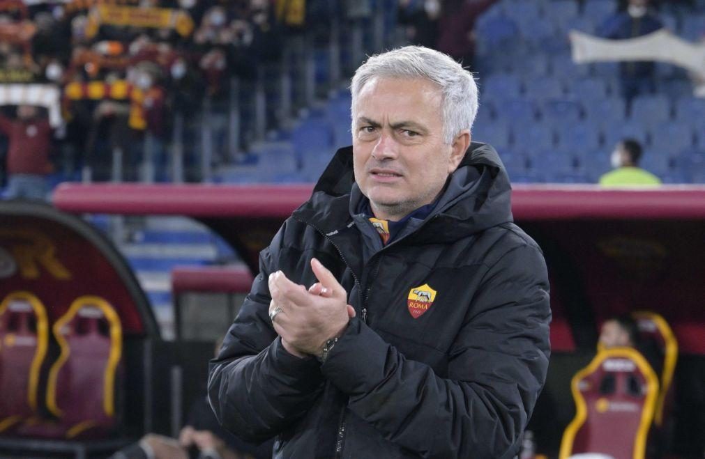 Roma, de José Mourinho, volta a 'tropeçar' ao empatar com Sampdoria