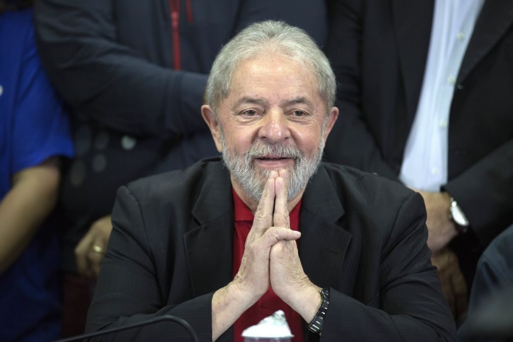 Lula diz que nova acusação de corrupção é trama judicial para impedir candidatura