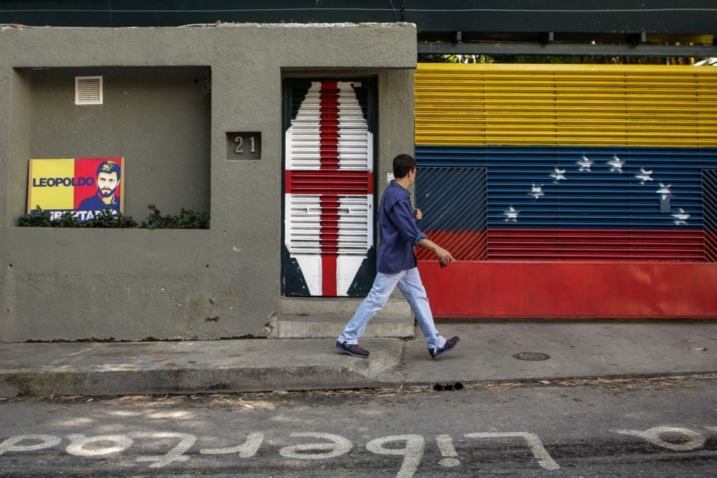 Venezuela: EUA dão a entender que querem Maduro fora do poder