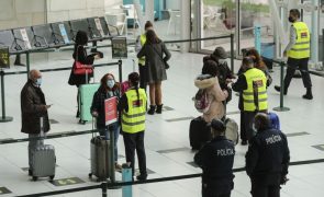Covid-19: Portugal supera um milhão de passageiros fiscalizados nos aeroportos