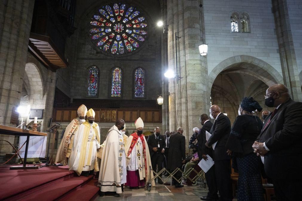 Óbito/Desmond Tutu: Cinzas foram depositadas na Catedral de São Jorge