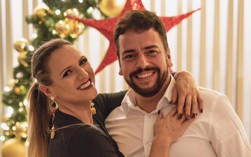 Ricardo Castro pede namorada em casamento no dia do aniversário [foto]