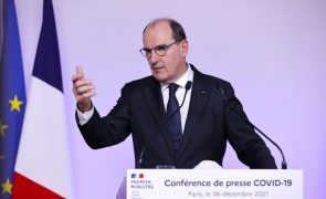 Deputados franceses ameaçados por movimentos anti-vacinas
