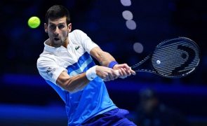 Covid-19: Austrália diz que Djokovic não recebeu tratamento especial com isenção médica