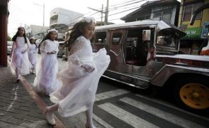 Filipinas proíbem casamento infantil