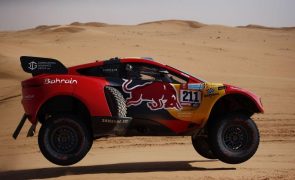 Dakar2022: Sébastien Loeb vence sétima etapa nos carros e sobe a segundo