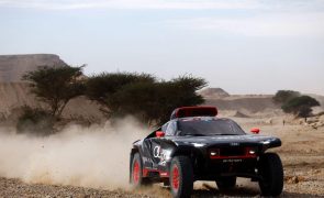 Dakar2022: Ekström vence etapa nos automóveis e Loeb ganha tempo ao líder