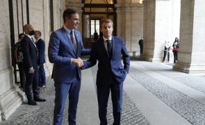 Migrações: Sánchez e Macron unidos face a necessidade de pacto europeu