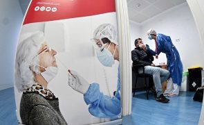Covid-19: Espanha supera oito milhões de casos positivos desde o início da pandemia