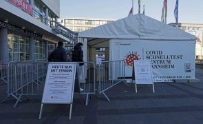 Covid-19: Incidência a subir na Alemanha, autoridades admitem limitar PCR a sintomáticos
