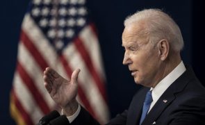 Biden: 2022 traz difíceis eleições intercalares com popularidade do PR em mínimos