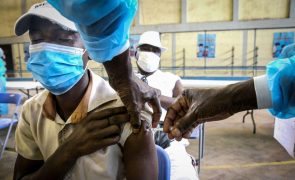 Covid-19: Moçambique já tem vacinas para imunizar toda a população elegível - PR