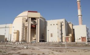 Nuclear: Irão negoceia com Rússia extensão de central em Bushehr