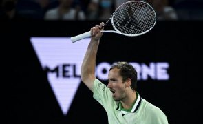 Open da Austrália: Medvedev consegue reviravolta e está nas meias-finais