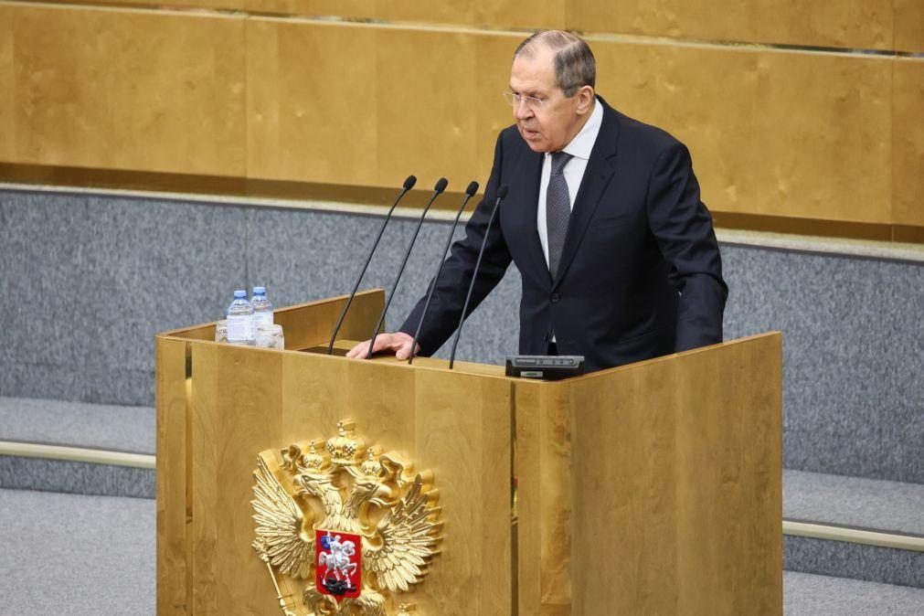 Ucrânia: Ministro dos Negócios Estrangeiros russo prefere diplomacia a guerra