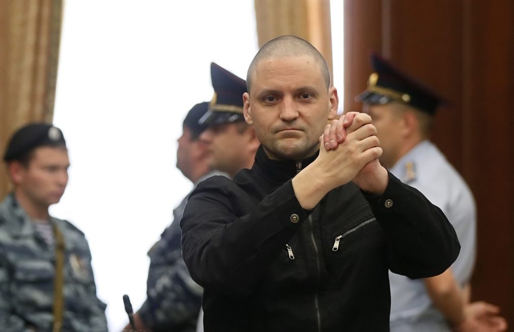 Opositor russo Serguei Udaltsov em liberdade após cumprir pena de prisão