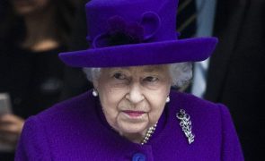 Rainha Isabel II reaparece em véspera do 70.º aniversário de reinado