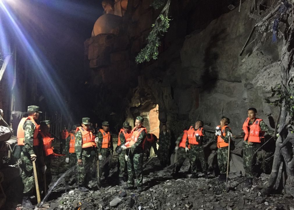 Sobe para 19 o número oficial de mortos no terramoto da China
