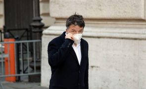 Ex-PM Matteo Renzi critica duramente justiça italiana que o acusa de financiamento ilegal