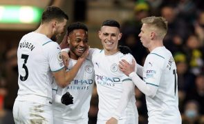 City goleia com 'hat-trick' de Sterling antes de defrontar Sporting para 'Champions'