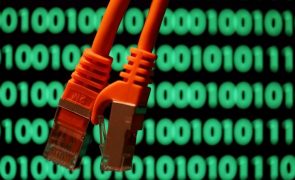 EUA acusam piratas informáticos russos de roubarem dados sobre defesa e inteligência