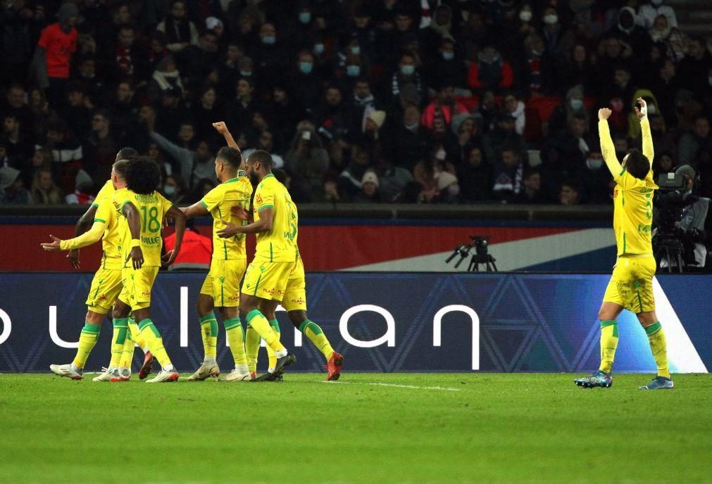 Nantes vence por 3-1 o líder Paris Saint-Germain de Messi, Mbappé e Neymar