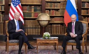 Ucrânia: Putin e Biden aceitam cimeira sobre segurança na Europa